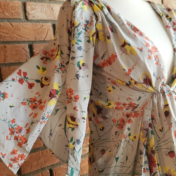 100% Silk Baraschi Floral Dress - Picture 4 of 11